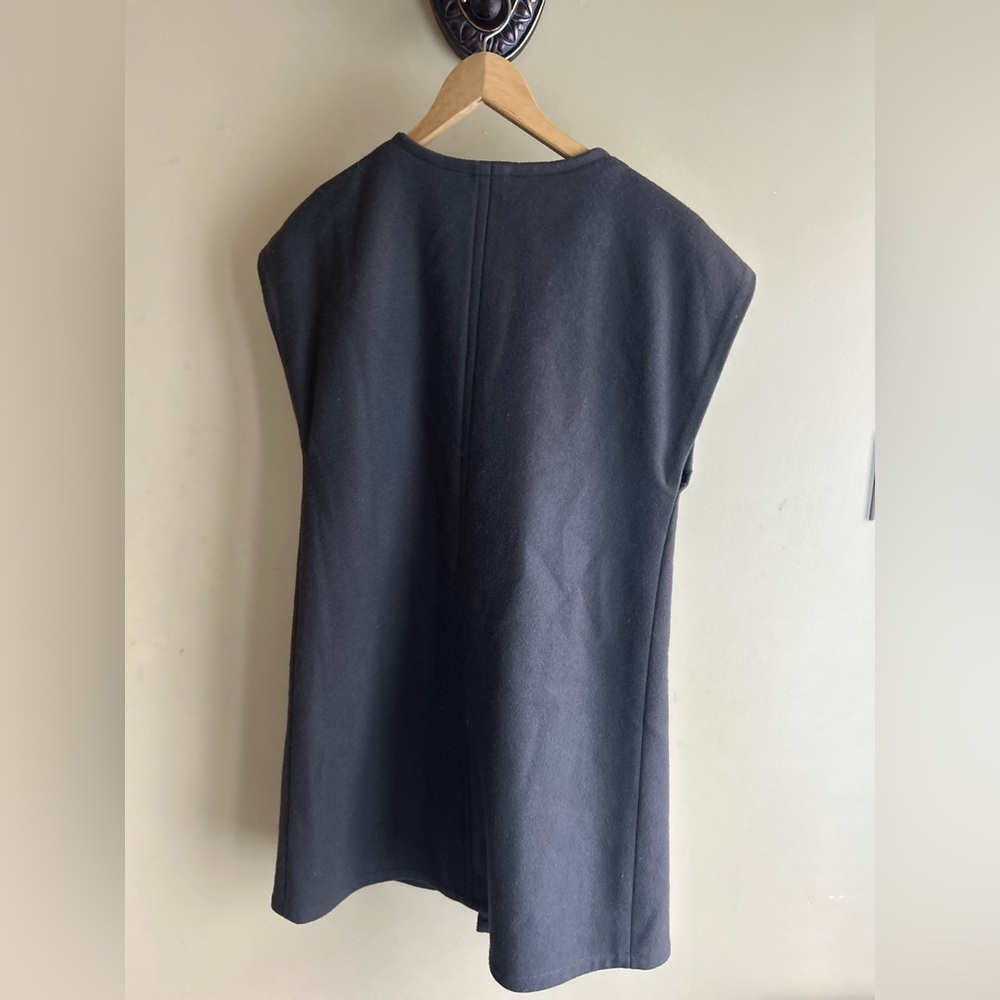Minimalist wool tunic vest - Picture 6 of 12